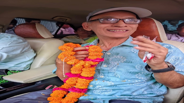 বোয়ালখালী শাকপুরা স্কুলের মানস্ স্যারের রাজকীয় বিদায়