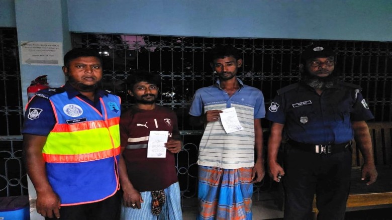 হালদা নদীতে অভিযানে ৫ হাজার মিটার জাল জব্দ দুইজনকে জরিমানা