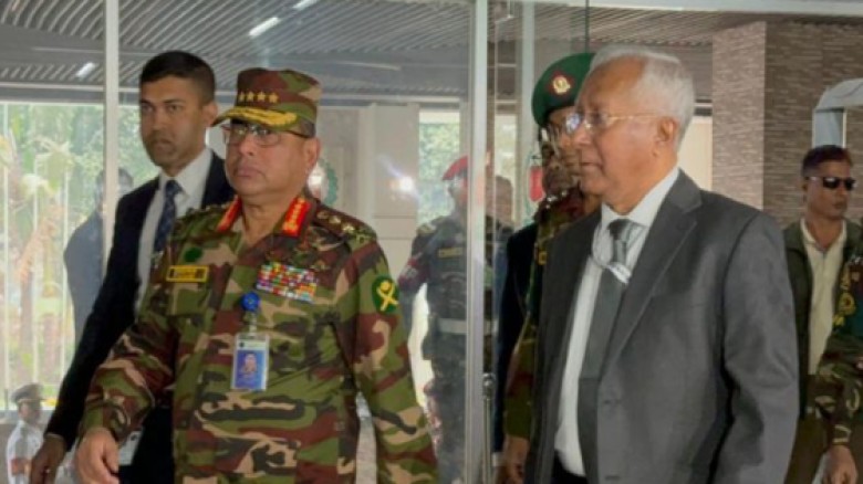 ভোটের আগে ইসির সঙ্গে তিন বাহিনীর প্রধানের বৈঠক...