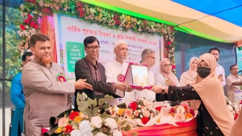 জানে আলম উচ্চ বিদ্যালয়ে  কৃতি শিক্ষার্থী সংবর্ধনা
