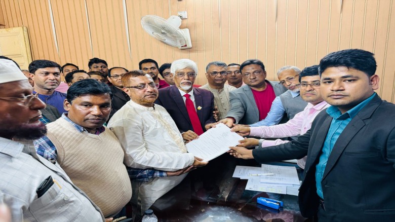 চট্টগ্রাম-১ আসনে বিএনপি ও জামায়াত প্রার্থীর মনোনয়ন ফরম সংগ্র