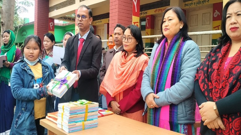 খাগড়াছড়িতে বছরের প্রথম দিনে ক্ষুদ্র নৃগোষ্ঠীর শিক্ষার্থীদের 