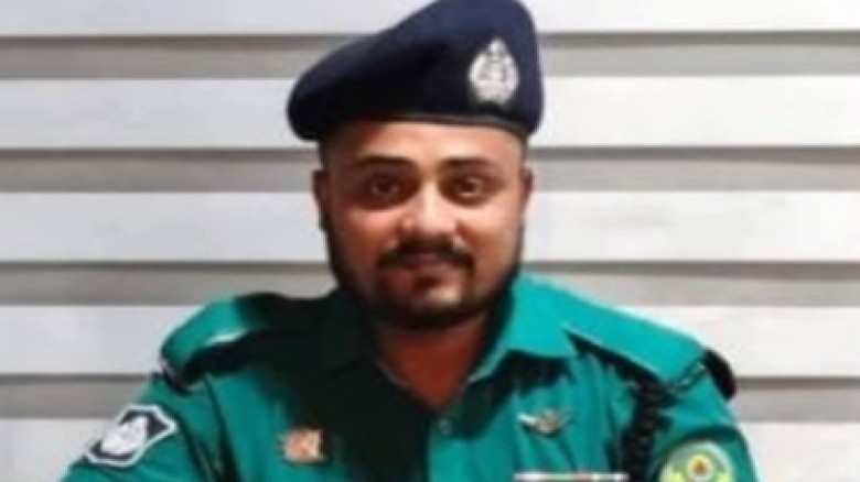 ডিউটি শেষে ফেরার পথে চট্টগ্রামে ট্রাকের ধাক্কায় পুলিশ সদস্য 