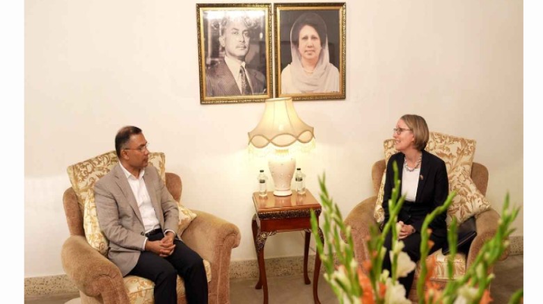 তারেক রহমানের সঙ্গে ব্রিটিশ হাইকমিশনারের বৈঠক