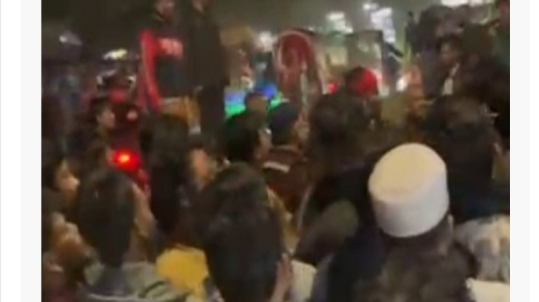 চট্টগ্রামে পৃথক ঘটনায় বিএনপি ও জামায়াতের ৯ কর্মী আহত...