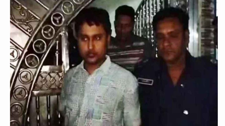 শিশু গৃহকর্মীকে গরম খুন্তির ছ্যাঁকা, চিকিৎসক গ্রেফতার...