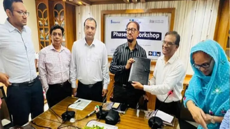 নিরাপদ পয়ঃনিষ্কাশনে সমন্বিত উদ্যোগ প্রয়োজন: মেয়র শাহাদাত