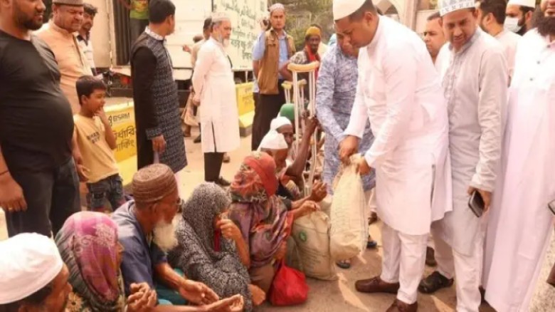 ‘মানবিক রাষ্ট্র গঠনে অসহায়দের পাশে দাঁড়াতে হবে’
