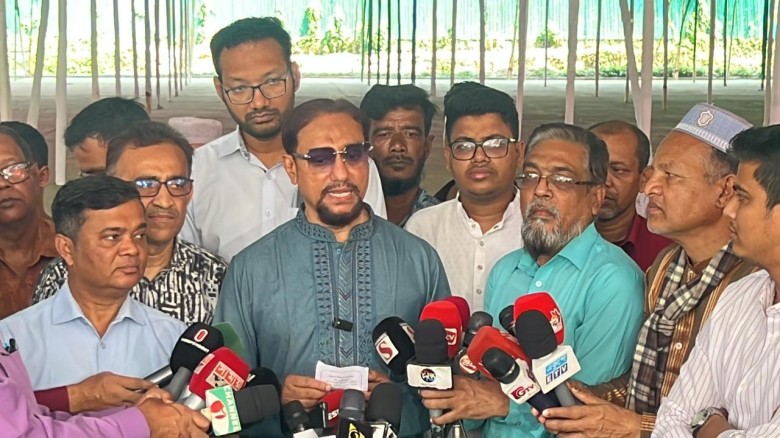 ঈদের জামাতের জন্য প্রস্তুত জমিয়তুল ফালাহ ময়দান: চসিক মেয়র