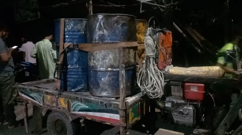 চন্দনাইশে বাড়তি দামে বিক্রির উদ্দেশ্যে নিয়ে যাওয়ার পথে ৮০০ ল