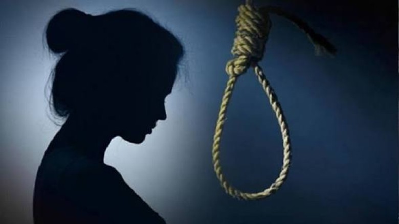 ভাঙা মোবাইলকে কেন্দ্র করে অভিমানে কিশোরীর আত্মহত্যা