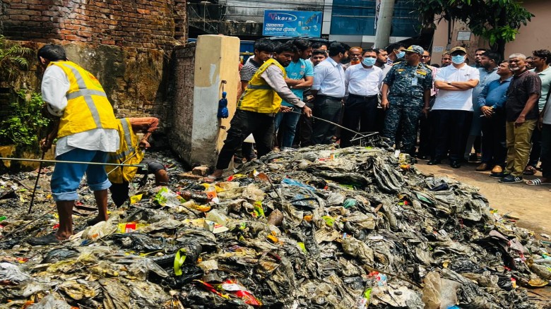 এই শহর আমাদের—জনসচেতনতা ছাড়া জলাবদ্ধতা নিরসন সম্ভব নয়