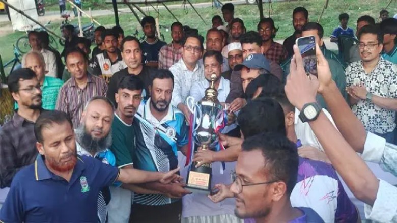 উত্তেজনার পর যৌথ চ্যাম্পিয়ন চবি-জাতীয় বিশ্ববিদ্যালয়