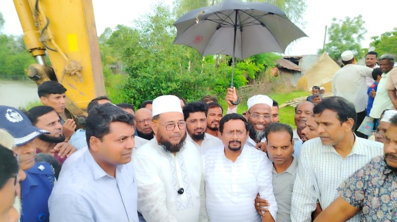বাঁশখালীতে দীর্ঘ ৪৫ বছর পর জলকদর খাল খনন প্রকল্পের উদ্বোধন