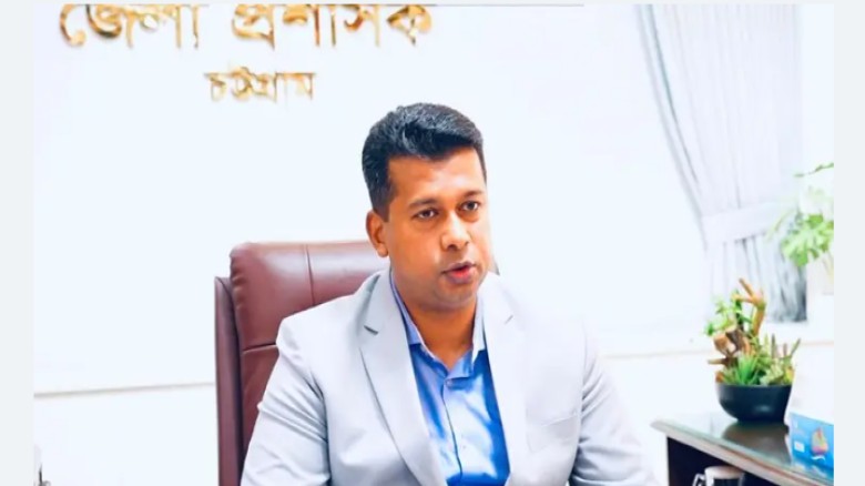 শ্রমিকদের উৎসবের আনন্দ নিশ্চিত করলেন  চট্টগ্রামের ডিসি