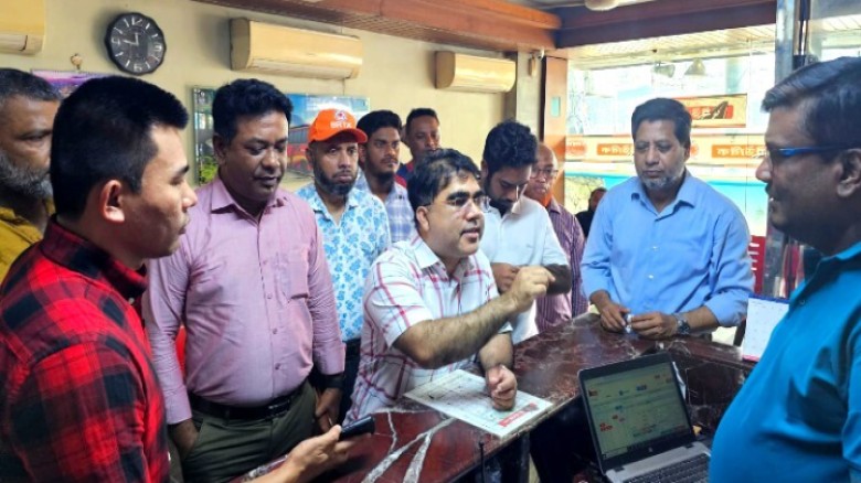 চট্টগ্রামে বেপরোয়া ও ঝুঁকিপূর্ণ ওভারটেকিং না করার পরামর্শ চা