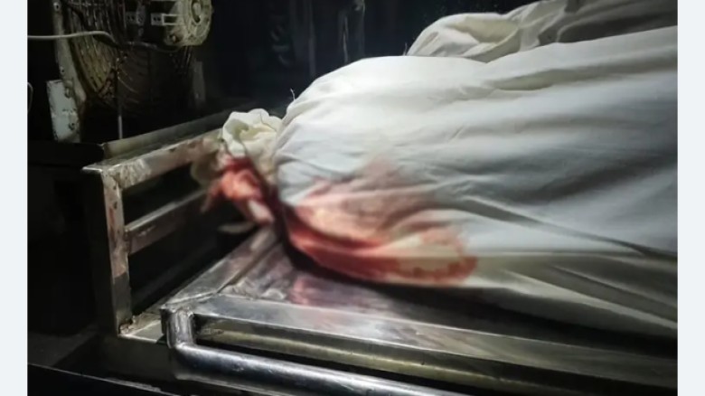 কাফনে রক্তের দাগ দেখে জানাজা স্থগিত, রাউজানে বৃদ্ধের মরদেহ উ
