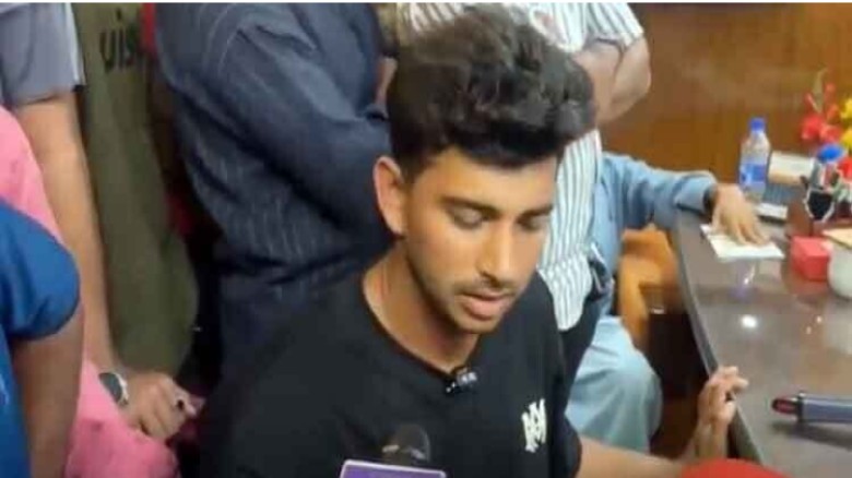 ক্রিকেটার নাঈমকে মারধর করে থানায় নেওয়ার ঘটনায় পুলিশের সোর্স 