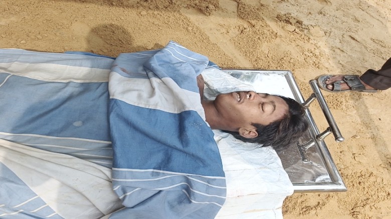 মাটি কাটার সময় টিলা ধস, মিরসরাইয়ে কিশোরের মৃত্যু