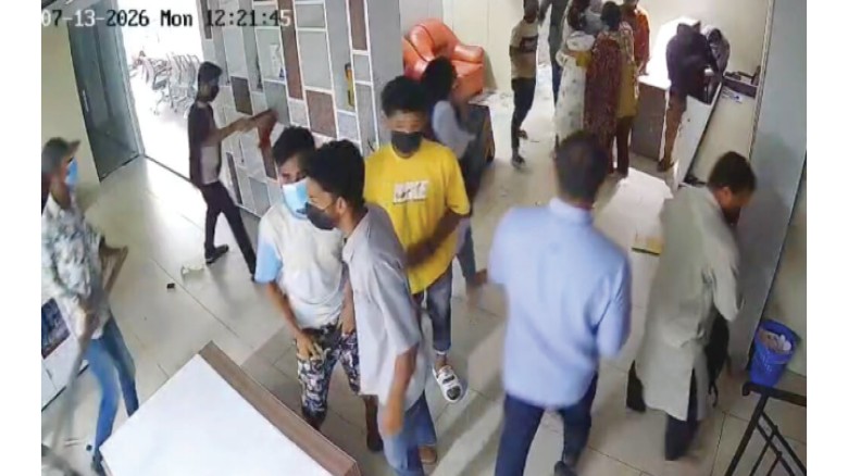চাঁদা না দেওয়ায় ব্যবসা প্রতিষ্ঠানে হামলা, লুট...