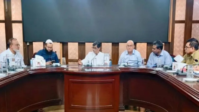 বন্যায় ক্ষতিগ্রস্ত কৃষক-খামারিদের প্রয়োজনীয় সহায়তা দেওয়া হচ্