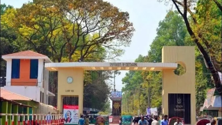 অ্যাকাডেমিক-প্রশাসনিক দ্বৈত দায়িত্বে শিক্ষকরা, সেবাজটে চবি