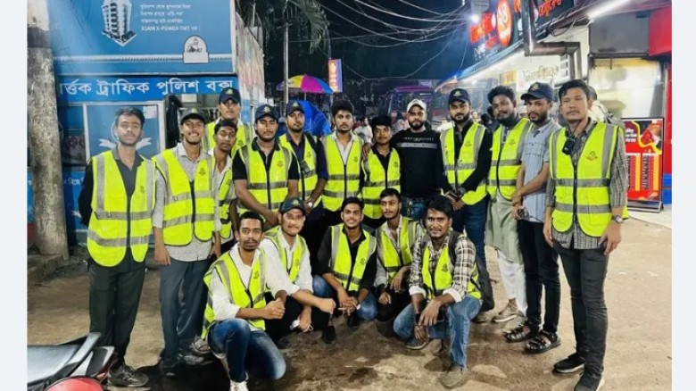 তহবিল সংকটে চট্টগ্রামে শিক্ষার্থীদের ট্রাফিক ডিউটি স্থগিত
