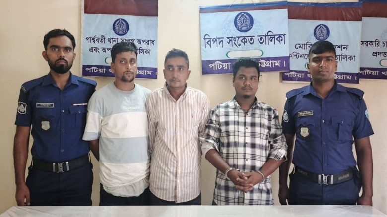 চট্টগ্রামে চোরাই সিএনজি সিন্ডিকেটের ৩ সদস্য গ্রেপ্তার, ৪ সিএ
