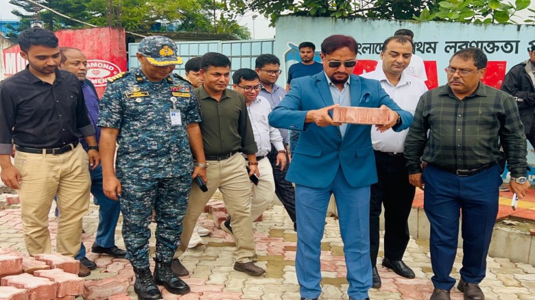 উন্নয়নের সুফল প্রতিটি ওয়ার্ডে ছড়িয়ে দিতে চাই: মেয়র ডা. শাহাদ