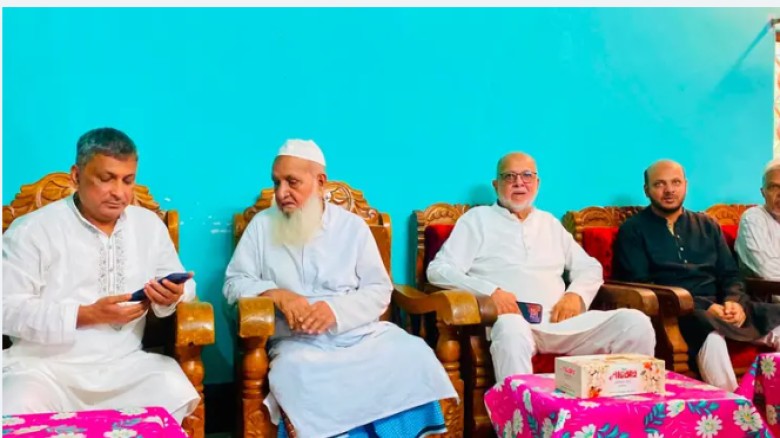 হেফাজতের আমিরের সঙ্গে দুই সাংসদের সাক্ষাৎ