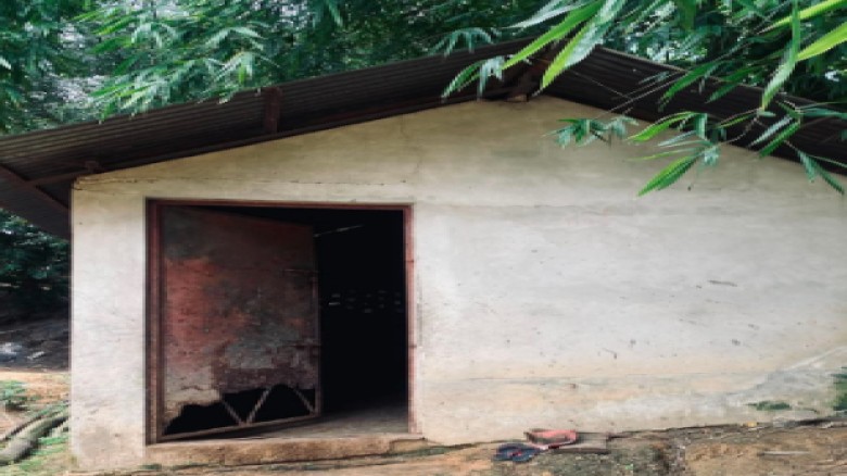 আনোয়ারায় গোয়ালঘরের তালা কেটে ৪ গরু চুরি