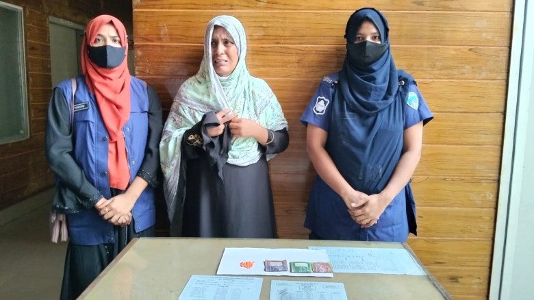 আনোয়ারায় ৫১ ইয়াবাসহ নারী আটক, নগদ ১২ হাজার টাকা উদ্ধার