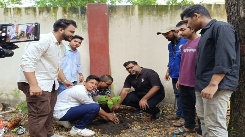 রোটার‌্যাক্ট ও আবাম ফাউন্ডেশনের উদ্যোগ প্রবর্তক স্কুলে ২০০ শ