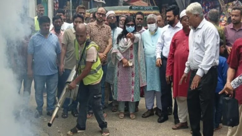 মশার প্রজননস্থল ধ্বংসে দুই ওয়ার্ডে চসিকের ক্রাশ প্রোগ্রাম