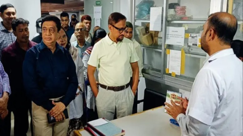 ডেঙ্গু নিয়ন্ত্রণে মশক নিধন ও জনসচেতনতা কার্যক্রম জোরদার করা 