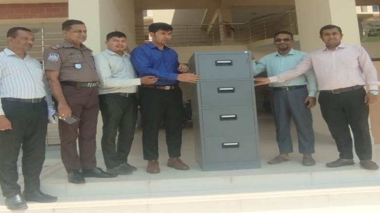কর্ণফুলীর ৫ ইউনিয়নে ফাইল কেবিনেট বিতরণ