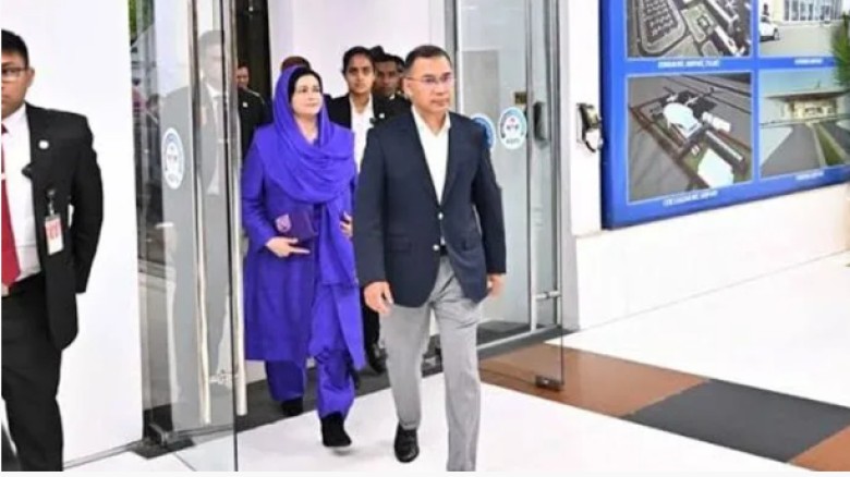 জাতিসংঘের সাধারণ পরিষদের অধিবেশনে যোগ দিতে নিউইয়র্কের পথে প্