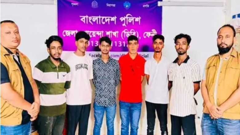 ফেনীতে আওয়ামী লীগের মিছিলের প্রস্তুতি, গ্রেফতার ৬