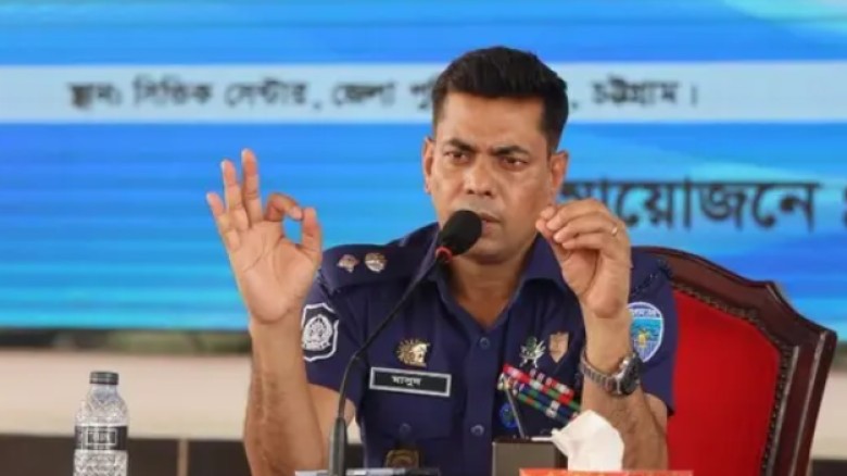 দুর্গাপূজায় গুজব-উসকানির বিষয়ে সতর্ক থাকতে হবে: এসপি মাসুদ...