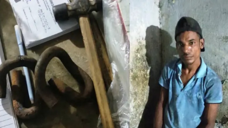 রাতের আঁধারে রেললাইনের ক্লিপ চুরির সময় যুবক আটক