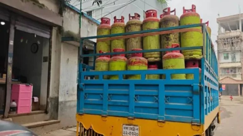 সরকারের বাড়ানো দামেও মিলছে না এলপিজি