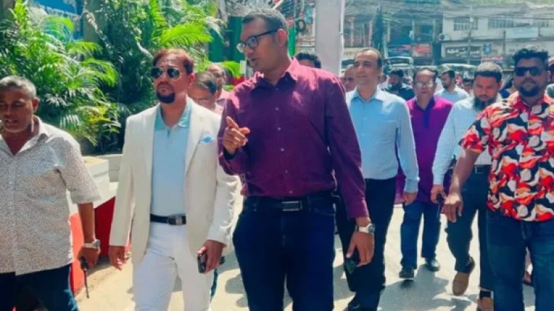 প্রধানমন্ত্রীর আগমন ঘিরে চট্টগ্রাম সেজেছে বর্ণিল সাজে