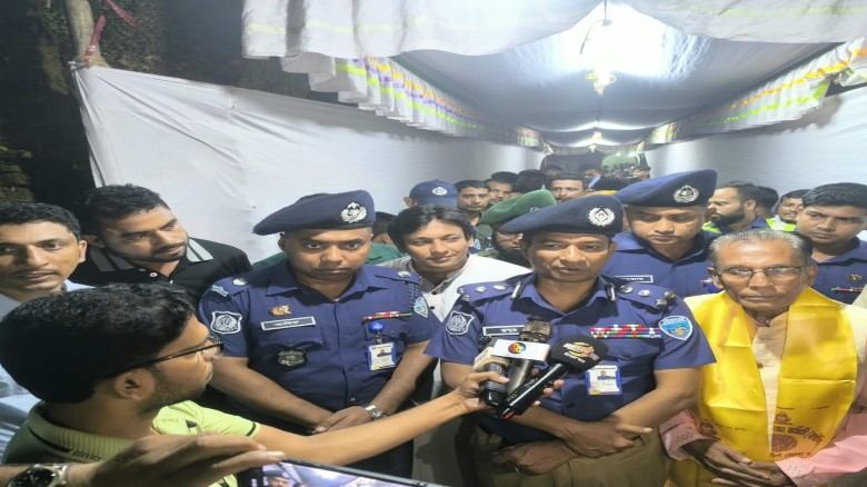 দুর্গাপূজায় নিরাপত্তা নিয়ে কোন শঙ্কা নেই লোহাগাড়ায় : চট্টগ্রাম রেঞ্জ ডিআইজি...
