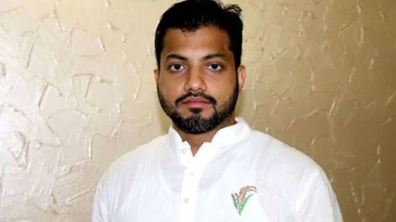 ইশরাকের পদত্যাগপত্র গ্রহণ করেছেন রাষ্ট্রপতি, প্রজ্ঞাপন জারি...